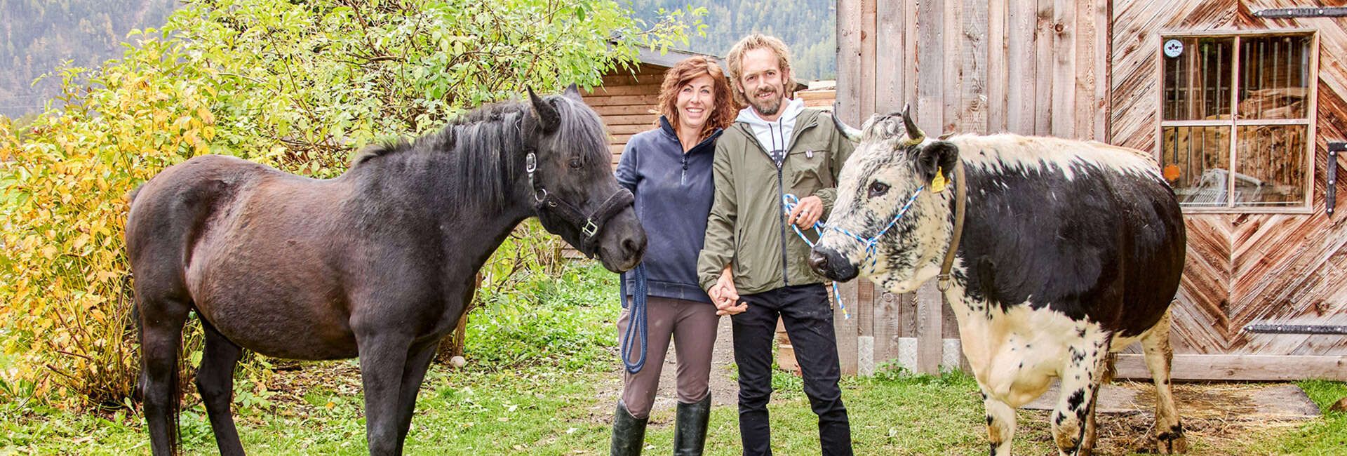 Nina Falkner und Aaron Gstrein am Reitstall Pegasus in Längenfeld